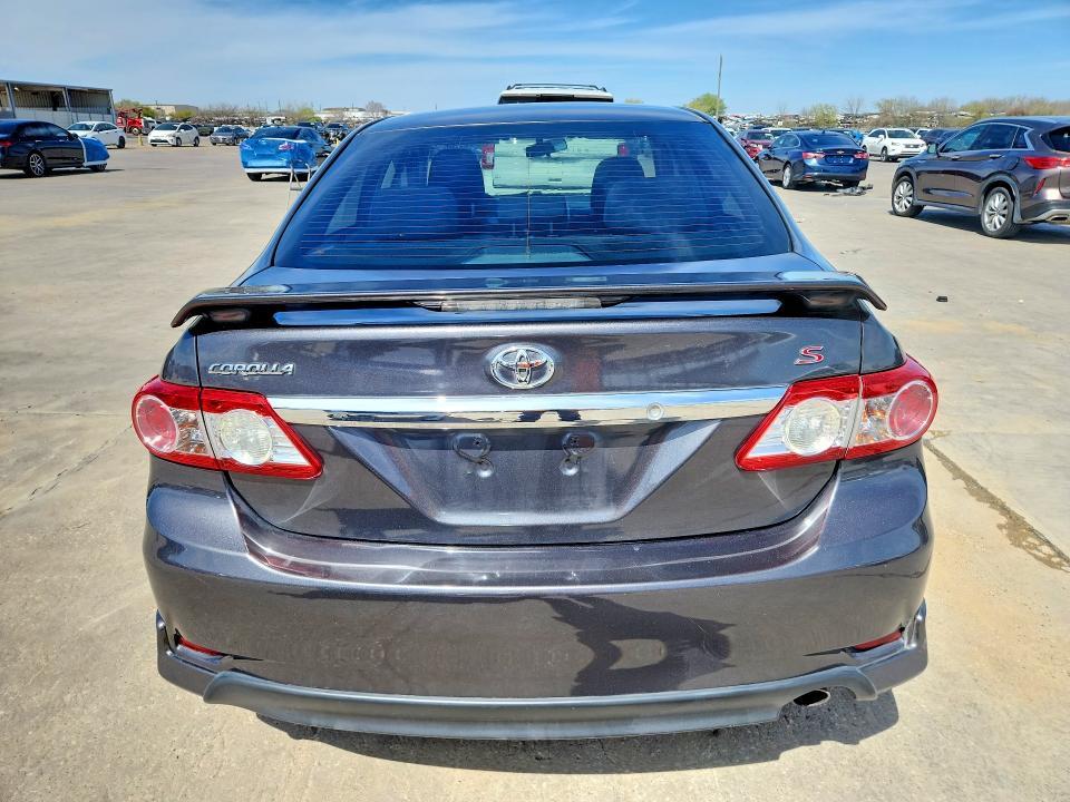 2013 Toyota Corolla s