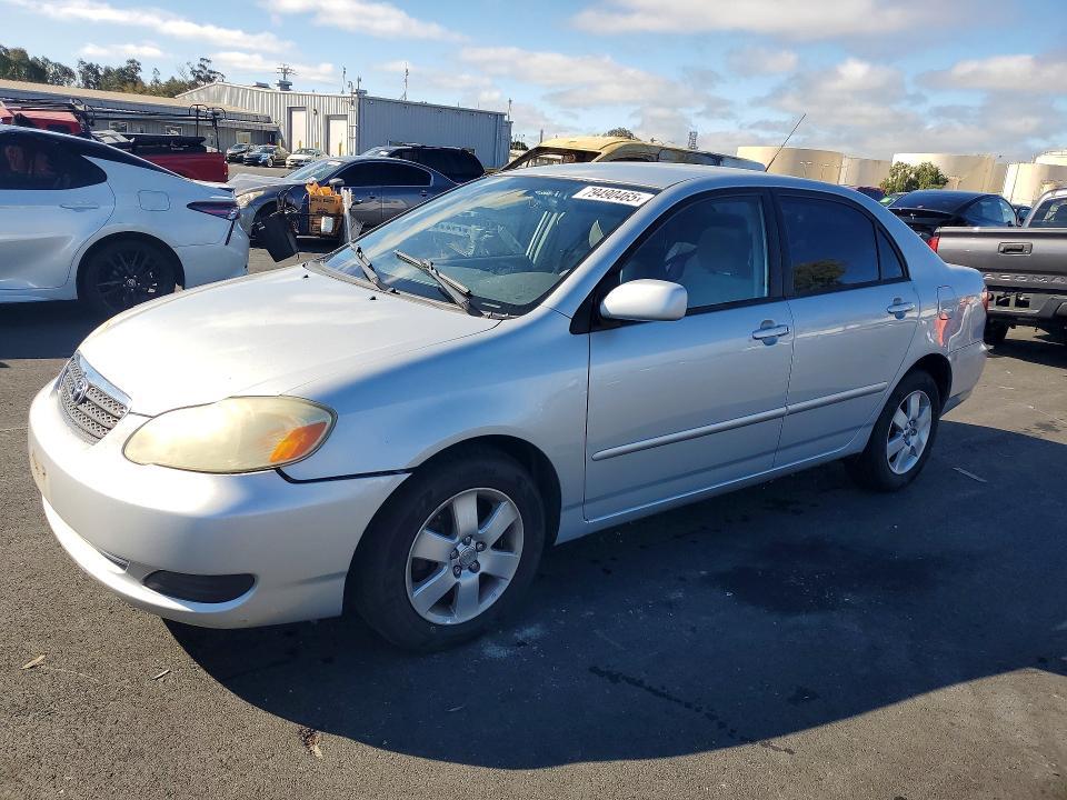 2005 Toyota Corolla le
