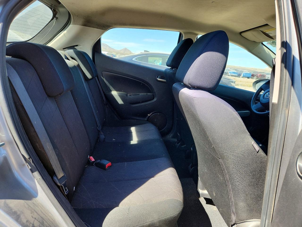 2014 Mazda 2 Sport