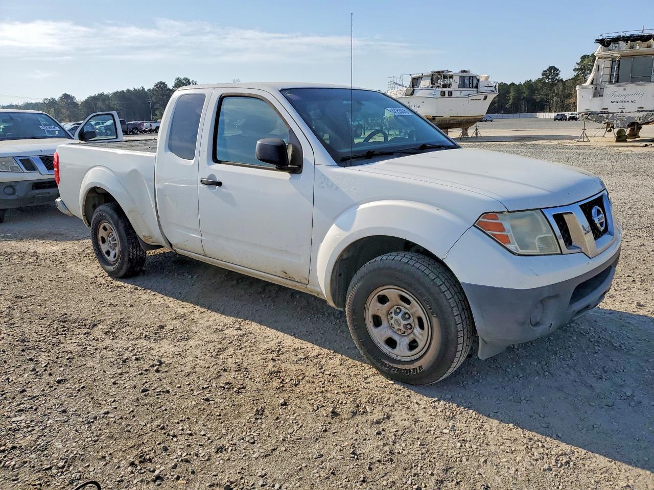 2015 Nissan Frontier S