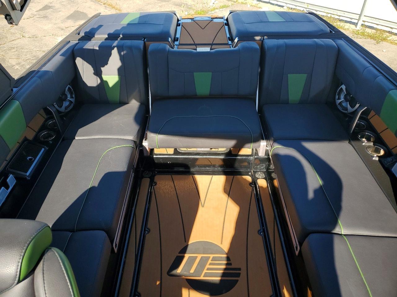 2021 Malibu Boat