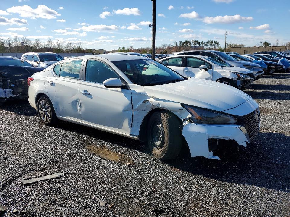 2023 Nissan Altima 2.5 s