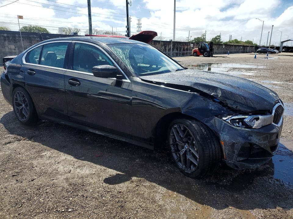 2026 BMW 330i