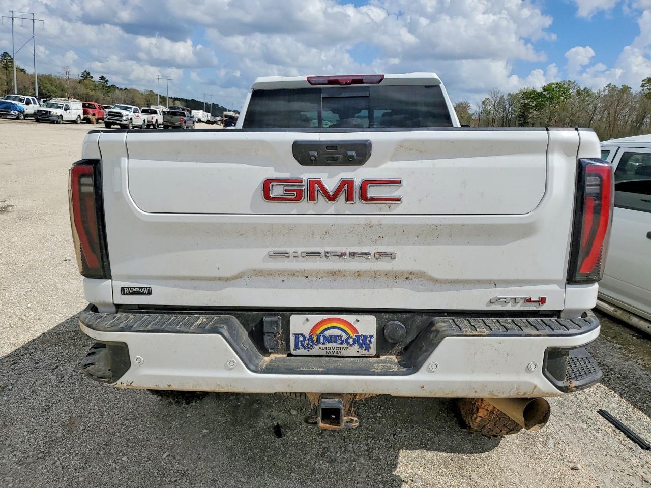 2024 GMC Sierra K2500 AT4