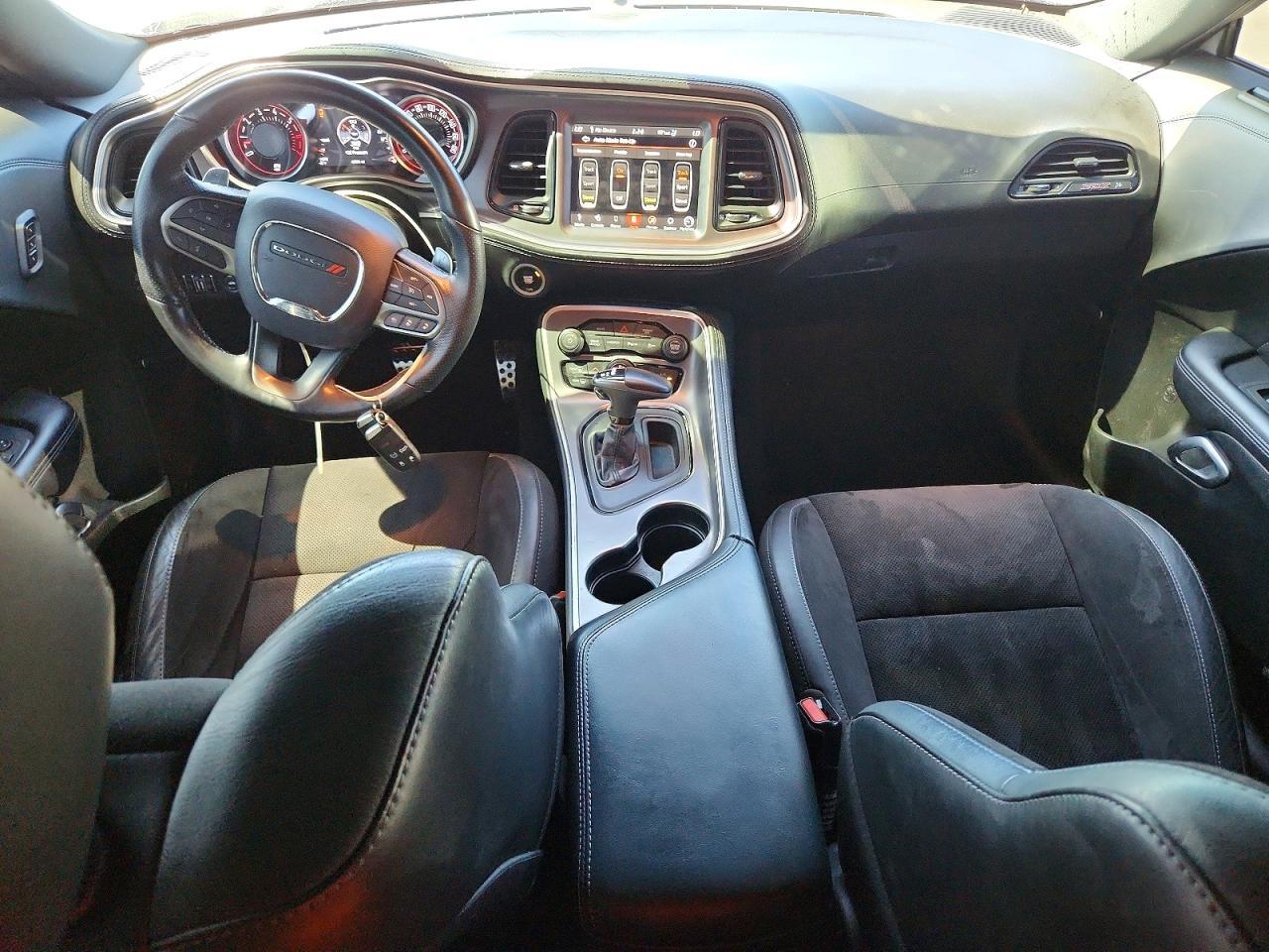 2021 Dodge Challenger r