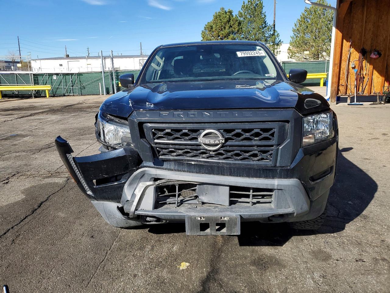 2022 Nissan Frontier S