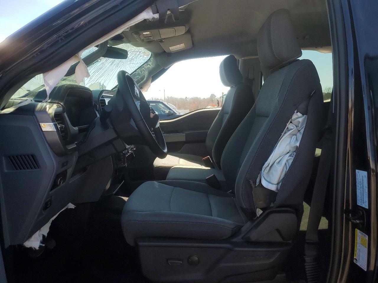 2025 Ford F150 XLT