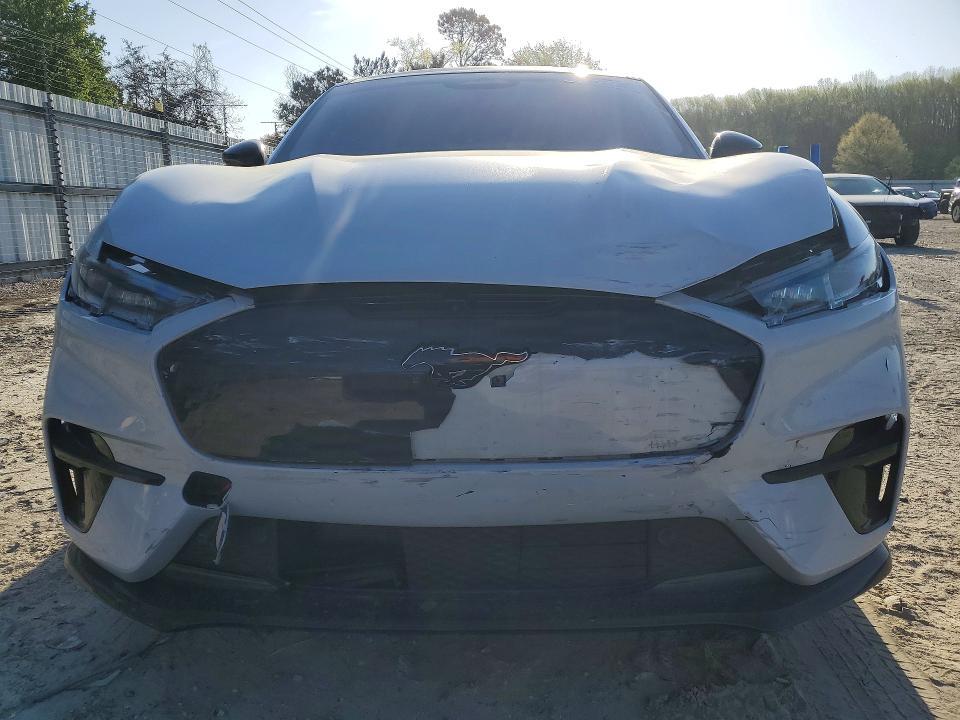 2022 Ford Mustang Mach-e gt