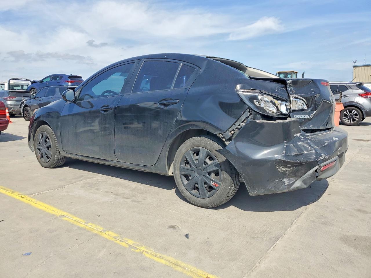 2011 Mazda 3 I