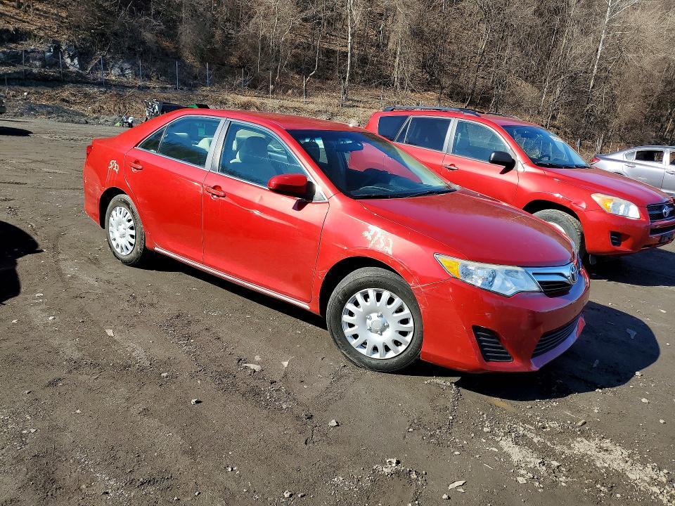 2012 Toyota Camry le