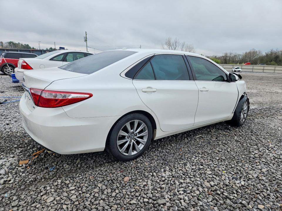 2016 Toyota Camry xle