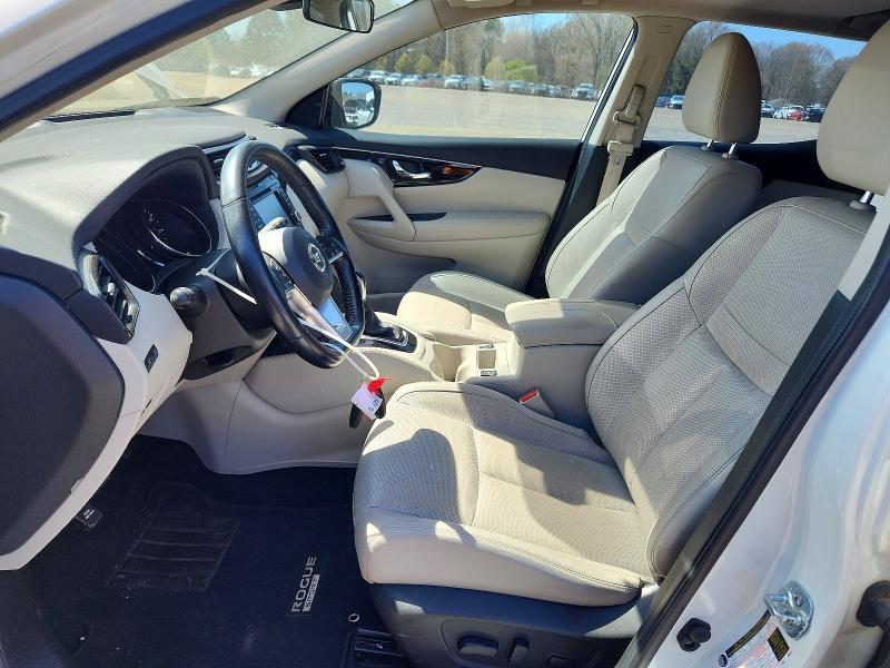 2017 Nissan Rogue Sport sl