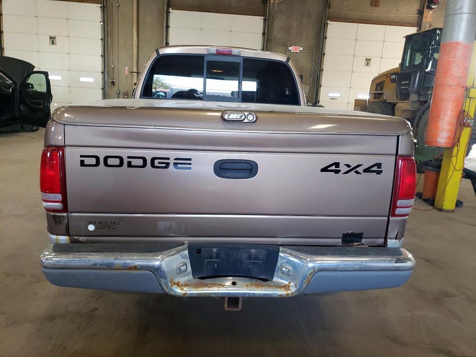 2001 Dodge Dakota Quattro