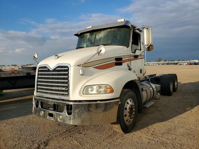 2018 Mack CXU613 Truck Cab AND Chassis