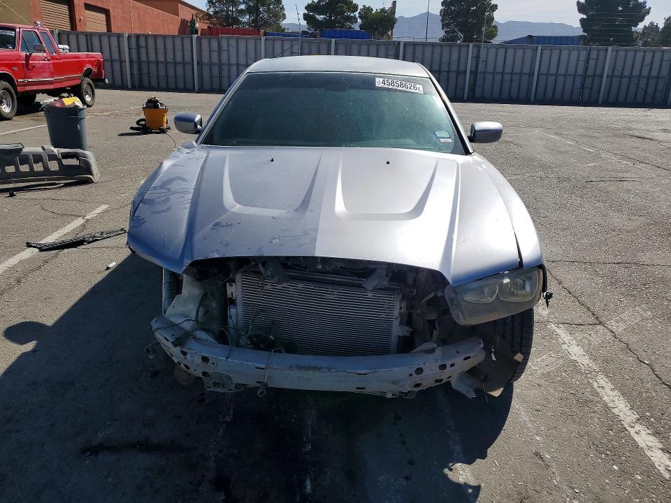 2011 Dodge Charger r