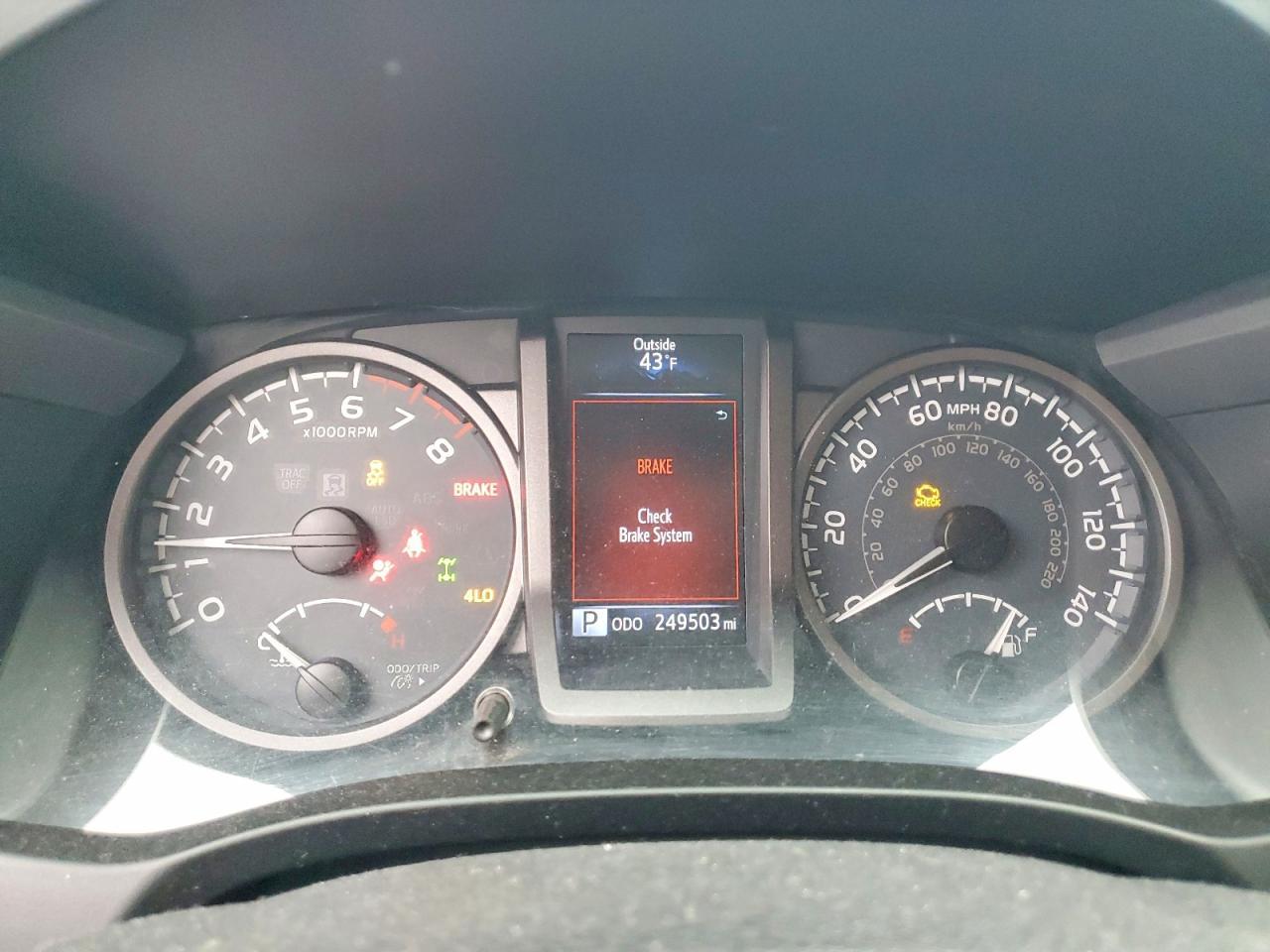 2016 Toyota Tacoma TRD Sport