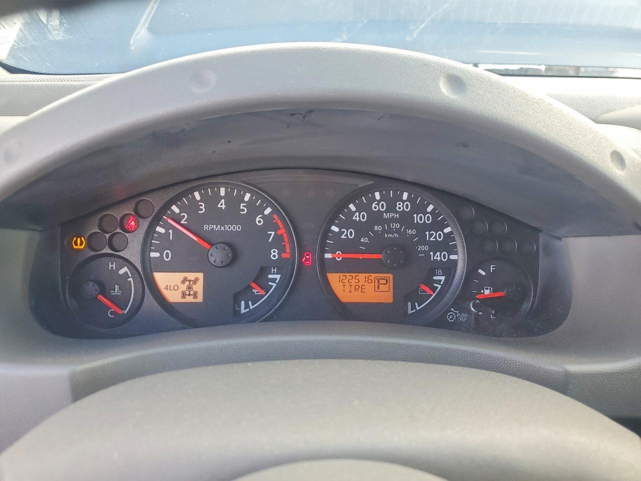 2016 Nissan Frontier SV