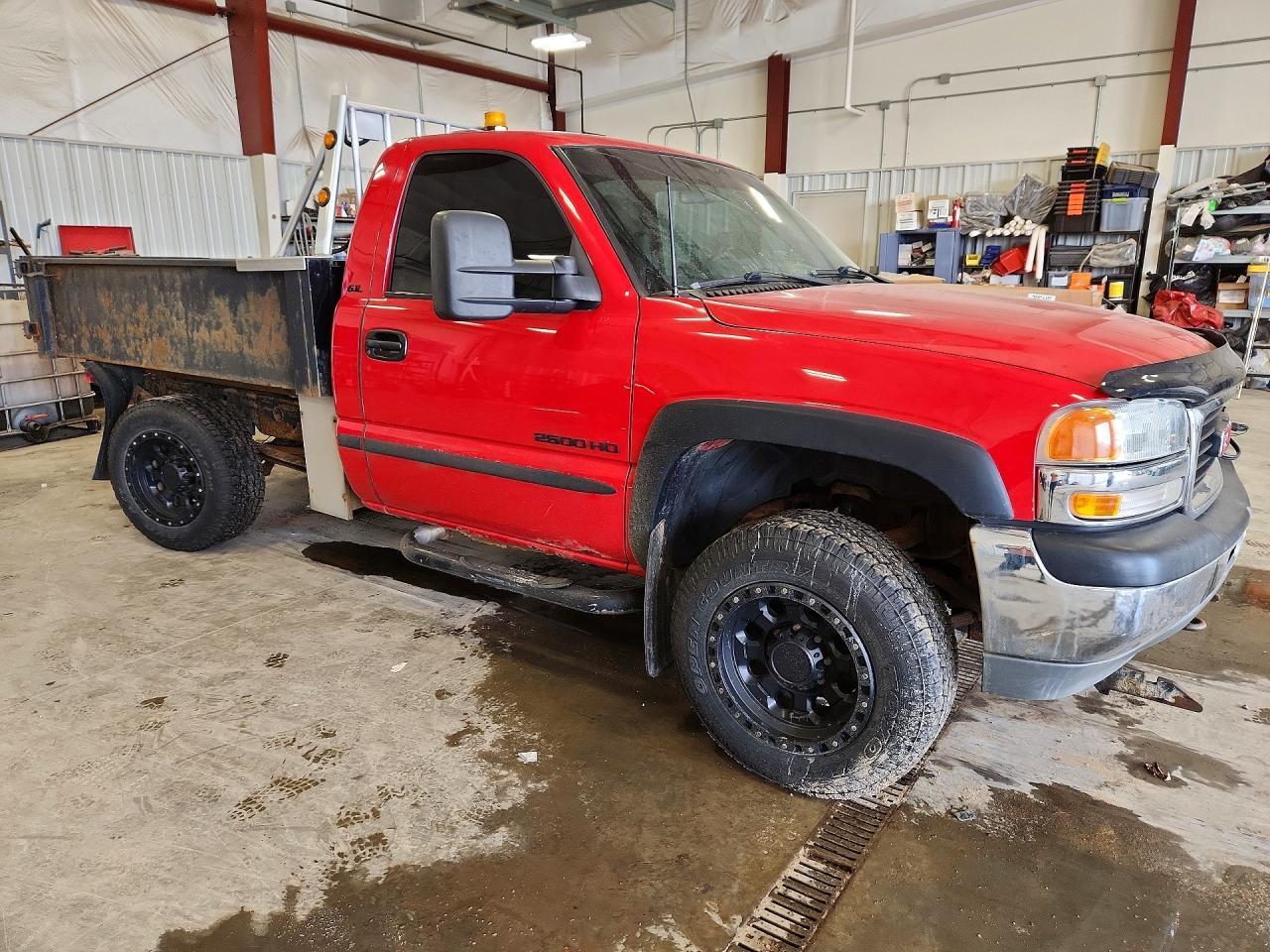 2000 GMC Sierra 2500 Flatbed Truck