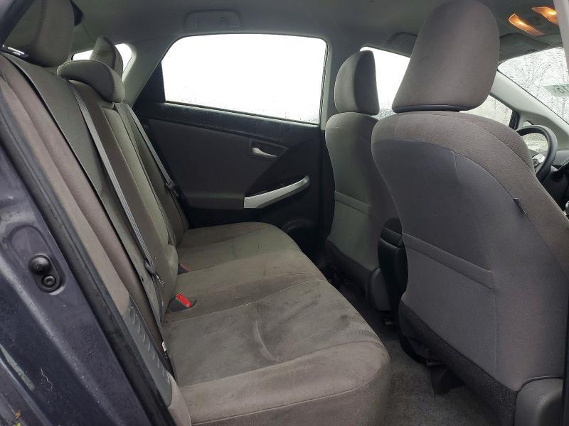 2015 Toyota Prius two