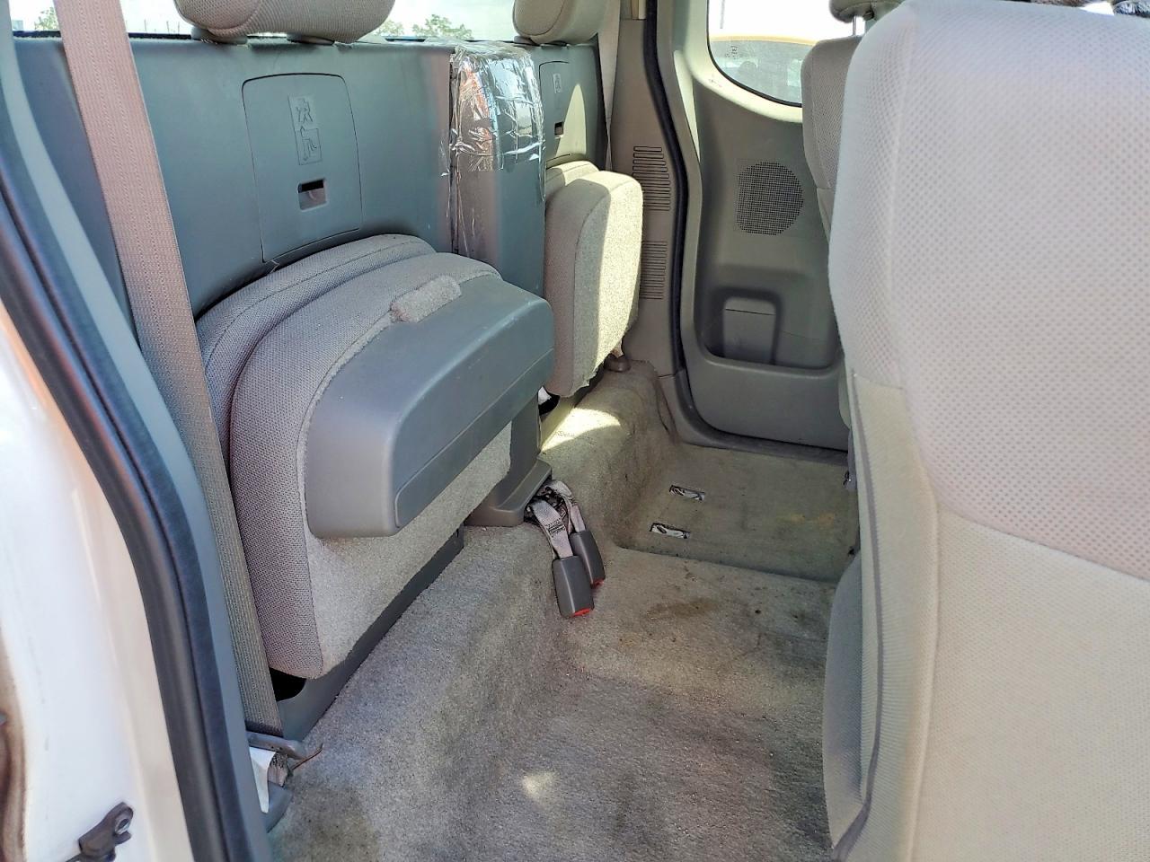2016 Nissan Frontier S