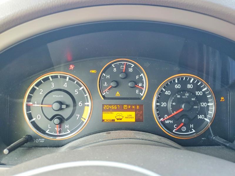 2012 Nissan Armada sv