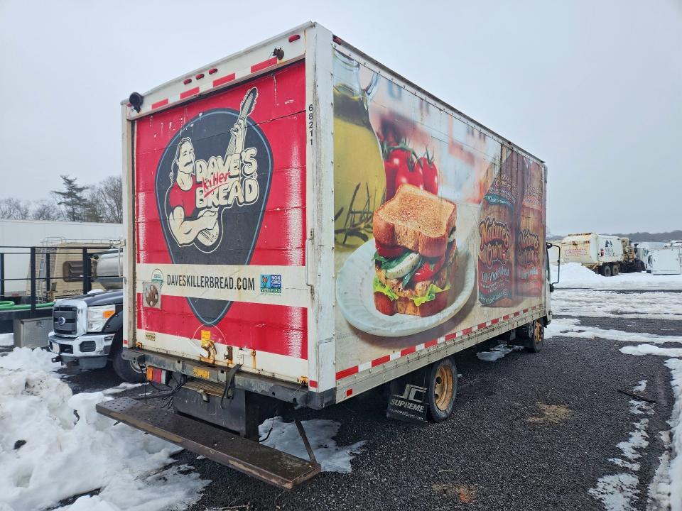 2015 Isuzu NPR HD Delivery Truck