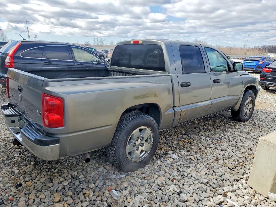2006 Dodge Dakota Quad SLT