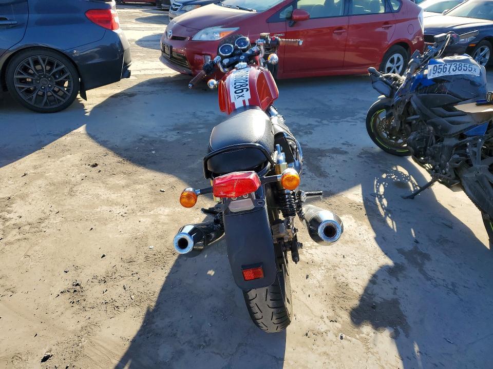 2020 Royal Enfield INT 650
