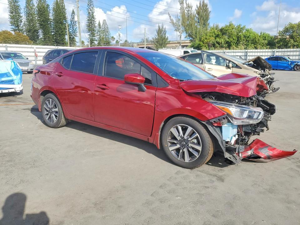 2024 Nissan Versa sv