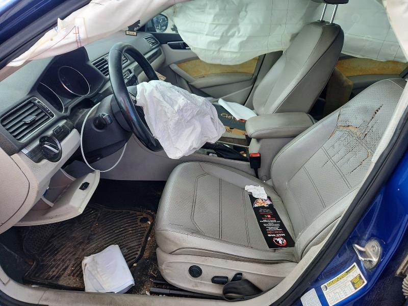 2016 Volkswagen Passat se