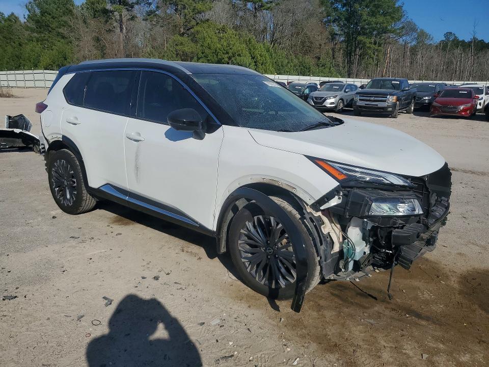 2024 Nissan Rogue Platinum