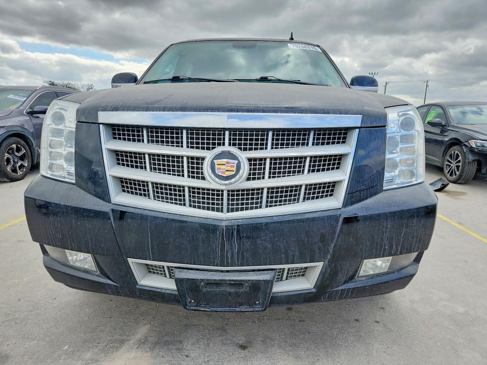 2013 Cadillac Escalade Platinum