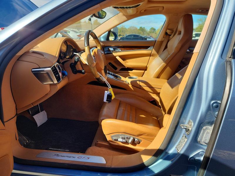 2015 Porsche Panamera gts