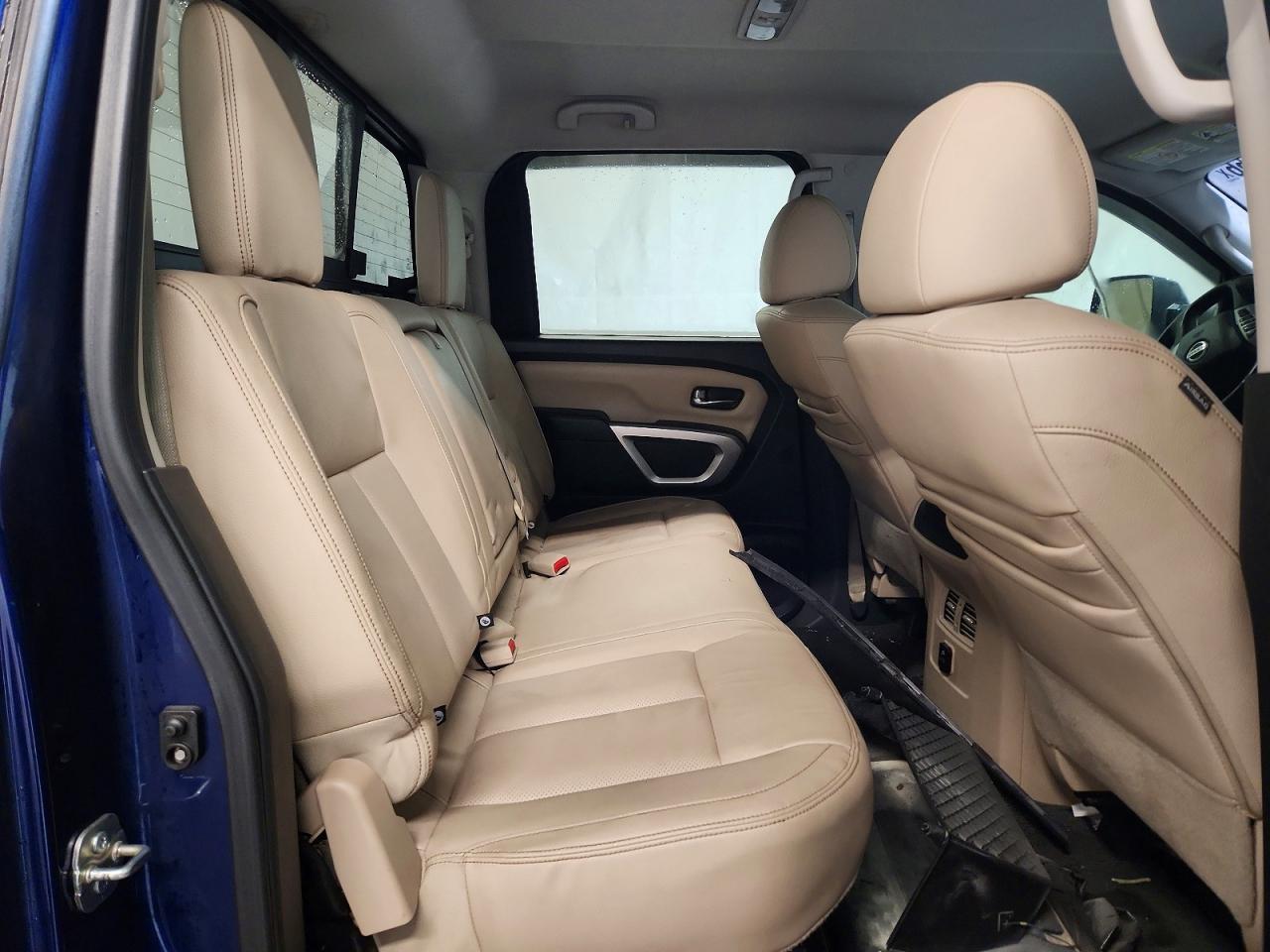 2016 Nissan Titan XD SL
