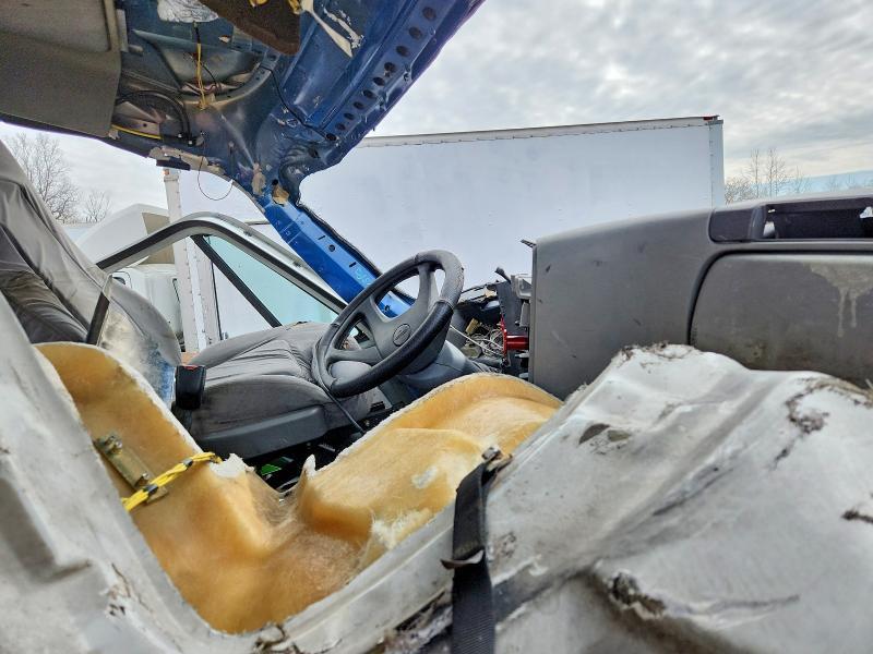 2007 Freigliner 2007 Freightliner Columbia 120 Semi Truck