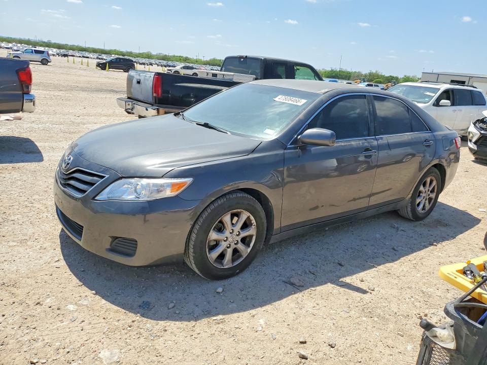 2011 Toyota Camry le