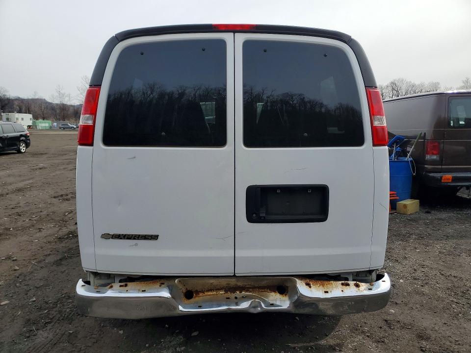 2018 Chevrolet Express G3500 LT