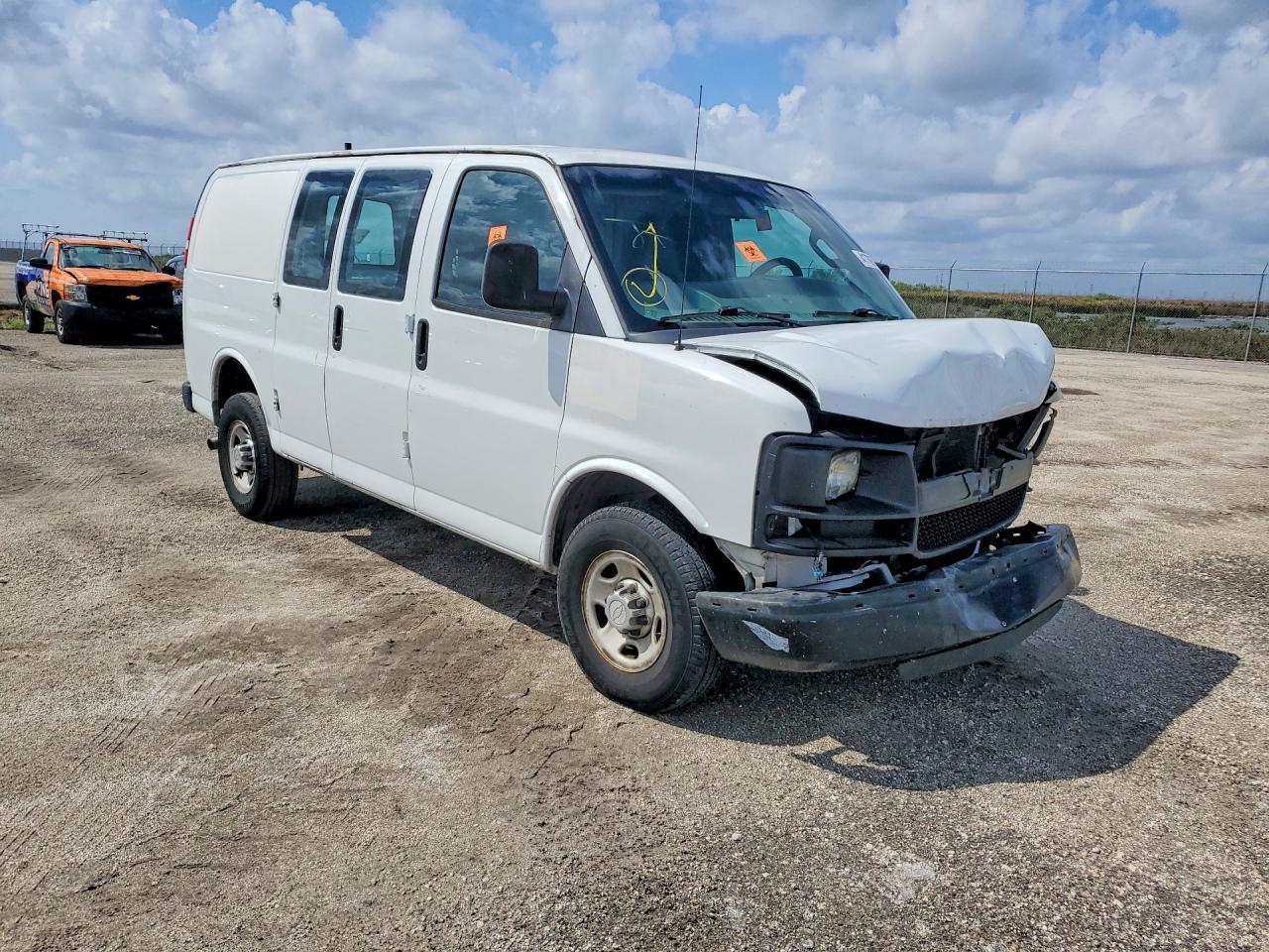2016 Chevrolet Express G2500