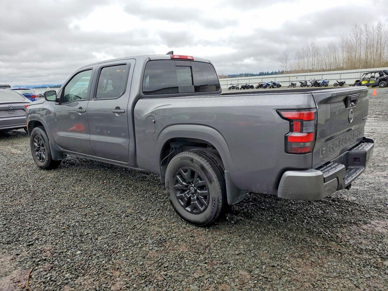 2024 Nissan Frontier SV