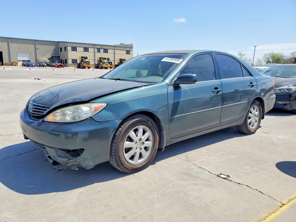 2005 Toyota Camry xle