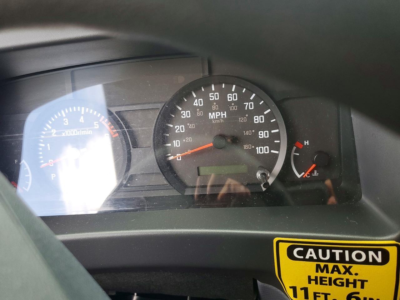 2019 Isuzu NPR HD