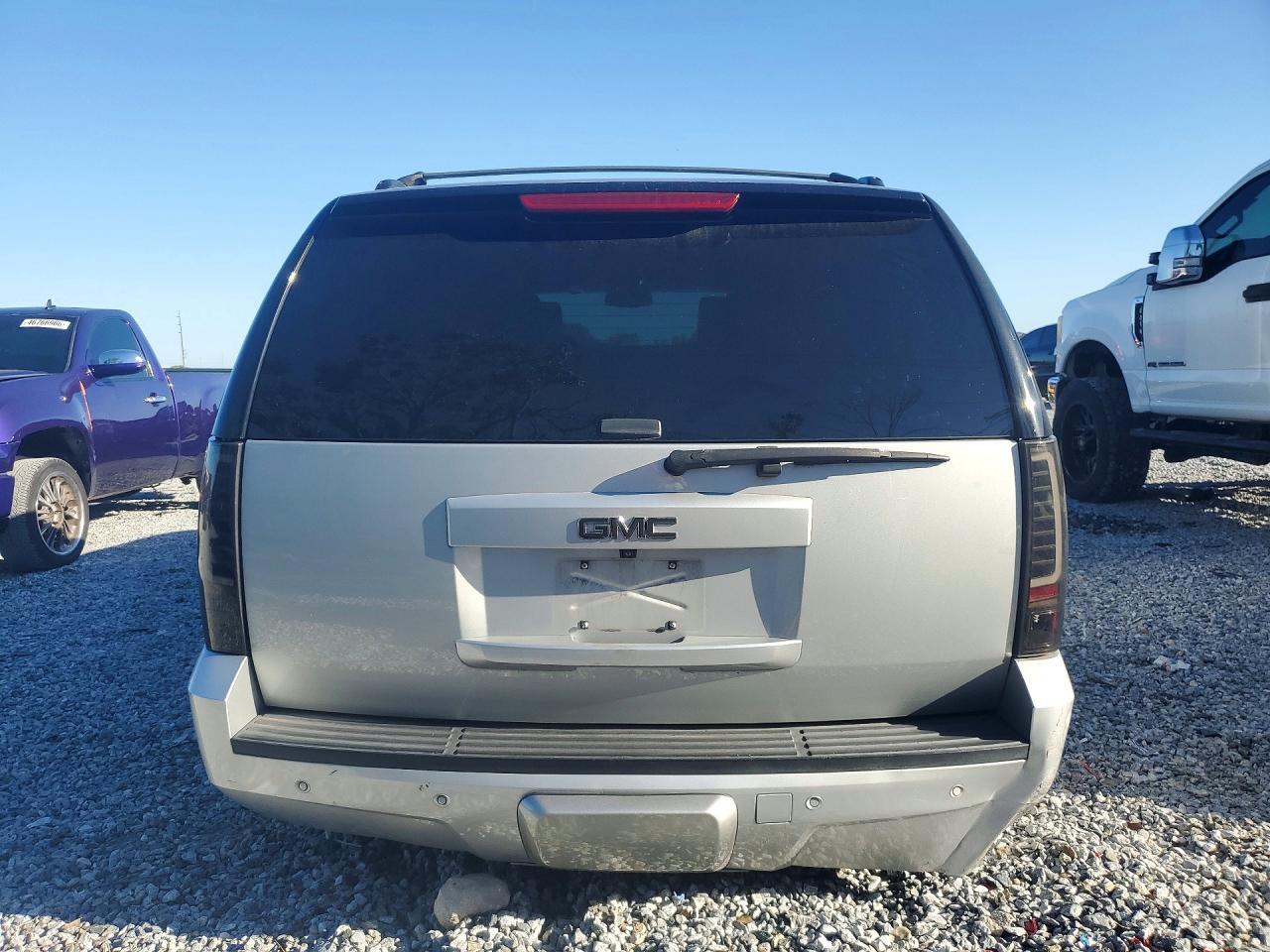 2013 GMC Yukon xl C1500 slt