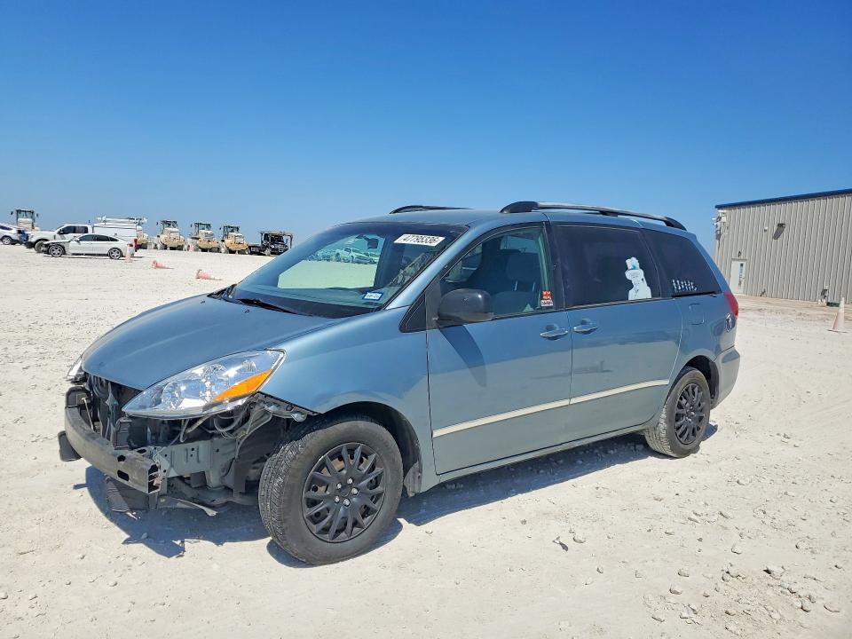 2008 Toyota Sienna le 8-passenger