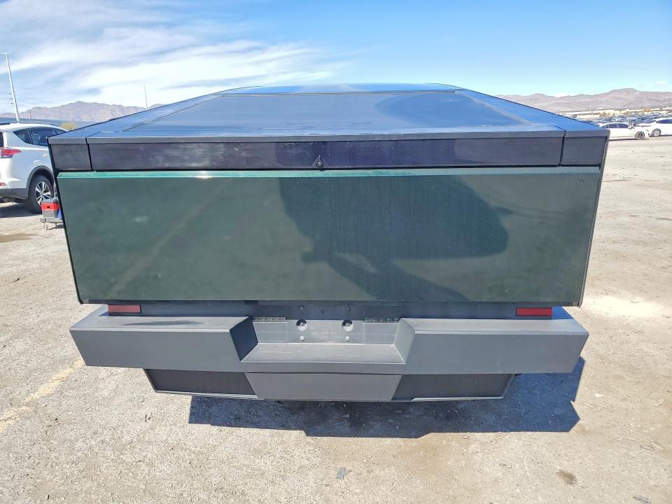 2024 Tesla Cybertruck