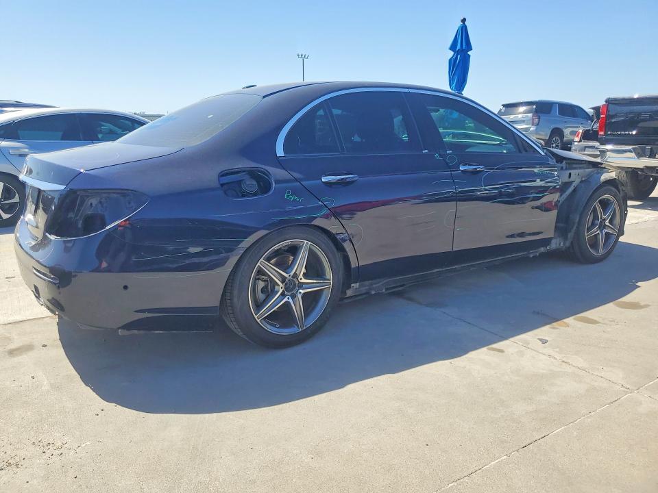2017 Mercedes-Benz E 300