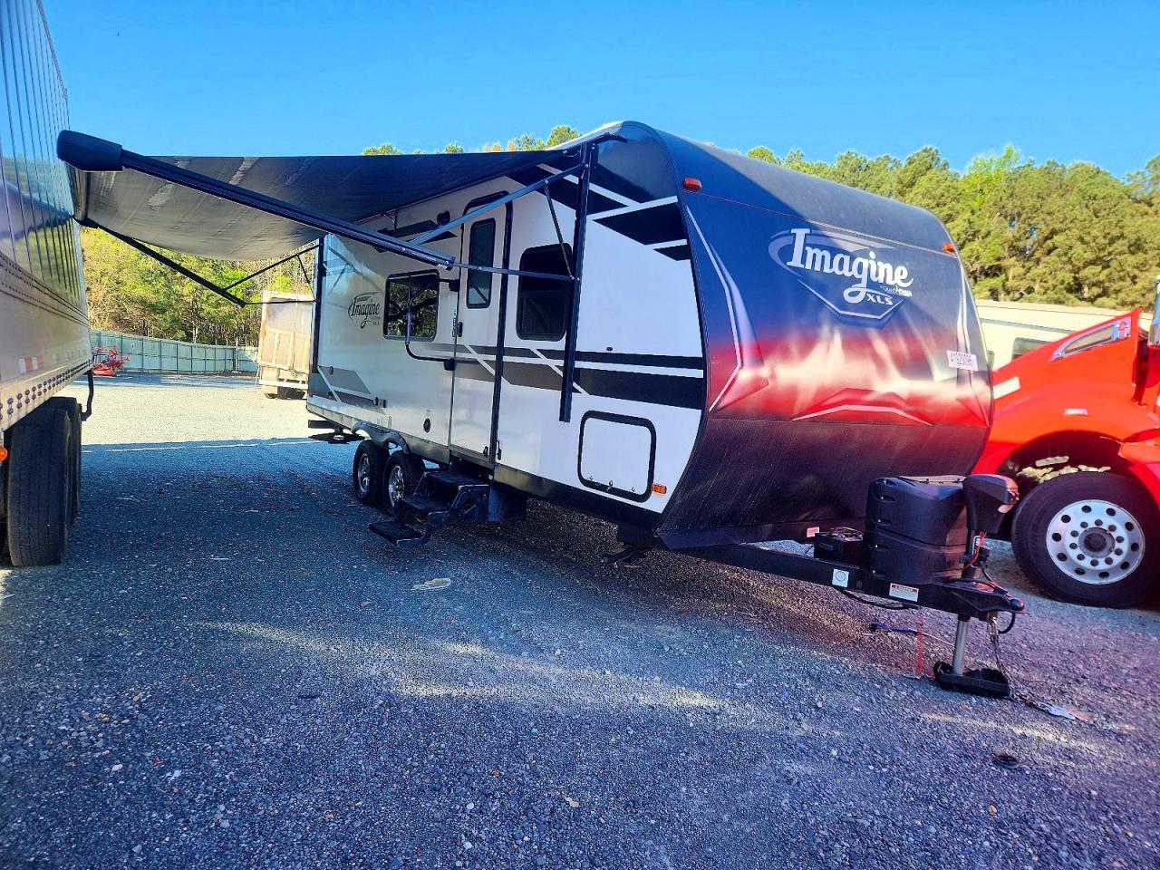 2022 Grand Design Imagine Camper