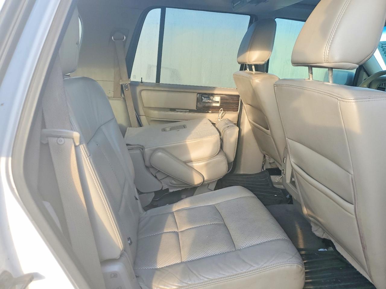 2010 Lincoln Navigator