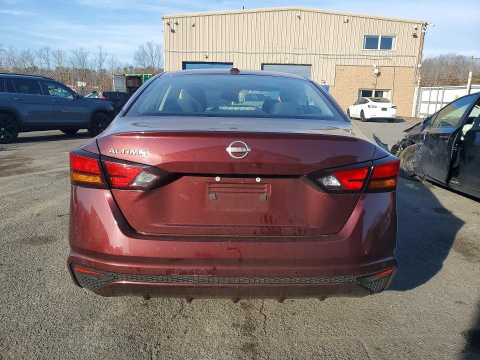 2025 Nissan Altima 2.5 sv