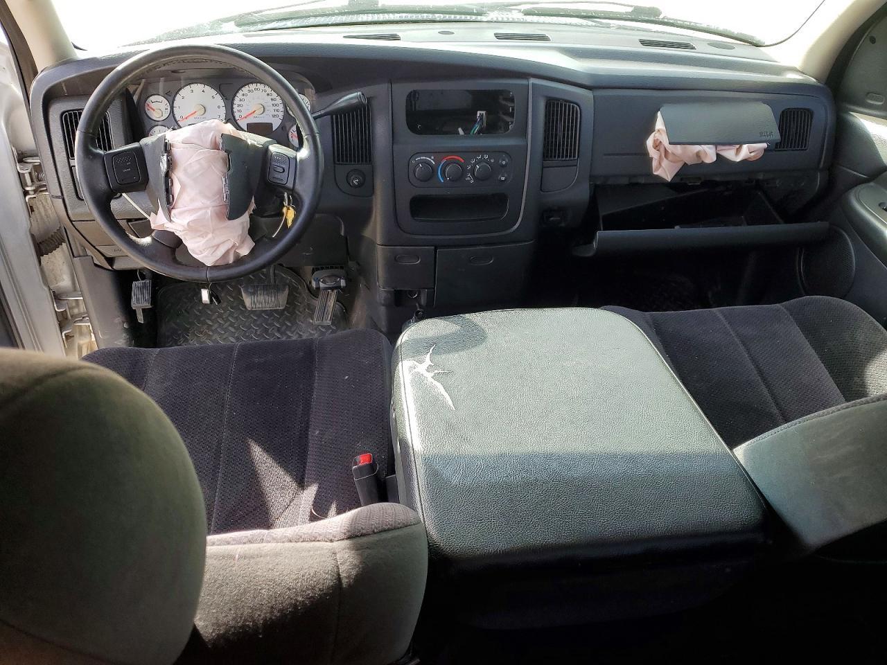 2005 Dodge RAM 2500 ST
