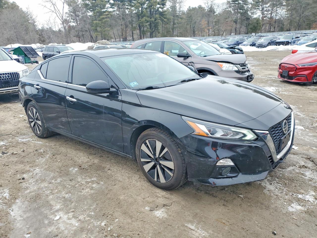 2019 Niss Altima